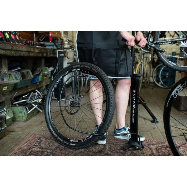 Trivio Super Cell Fietspomp Tubeless 18 Bar - Zwart 7 Trivio Super Cell Fietspomp Tubeless 18 Bar - Zwart – Image 5