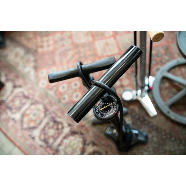 Trivio Super Cell Fietspomp Tubeless 18 Bar - Zwart 8 Trivio Super Cell Fietspomp Tubeless 18 Bar - Zwart – Image 6